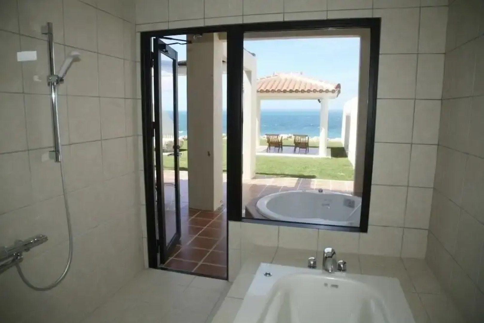 Island Terrace Neela