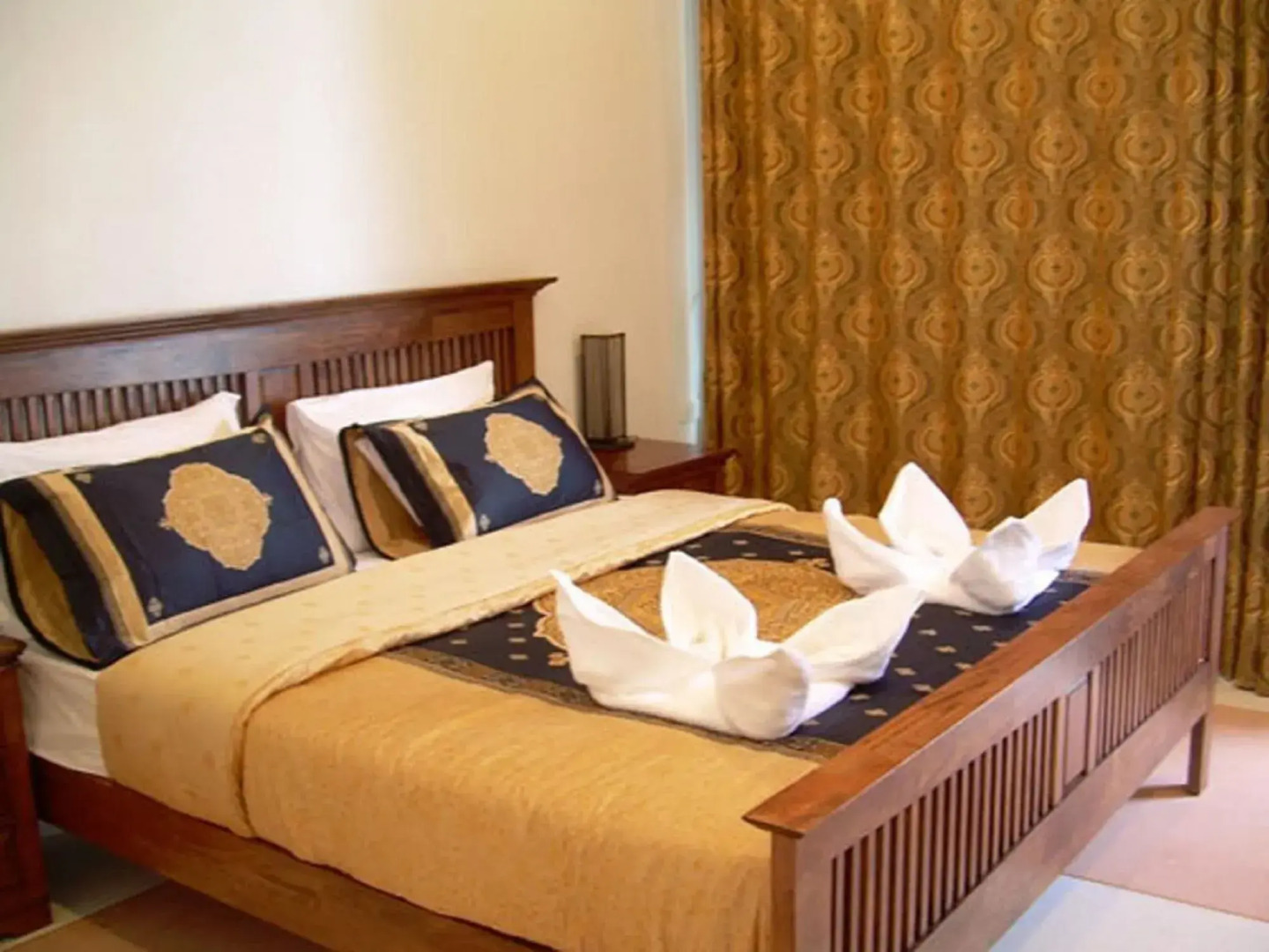 Samroiyod Beach Resort