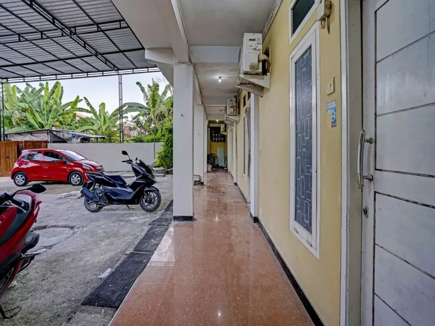 Hotel O Grand Syariah Hagawa Lamongan Near SPORT CENTER LAMONGAN