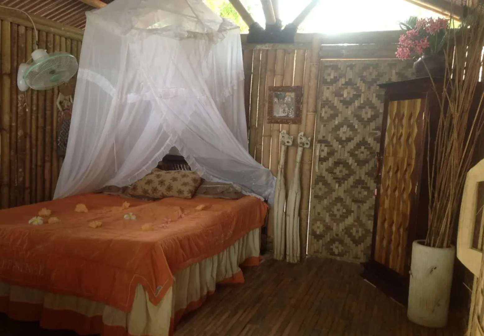 BW Beach Cafe & Villas