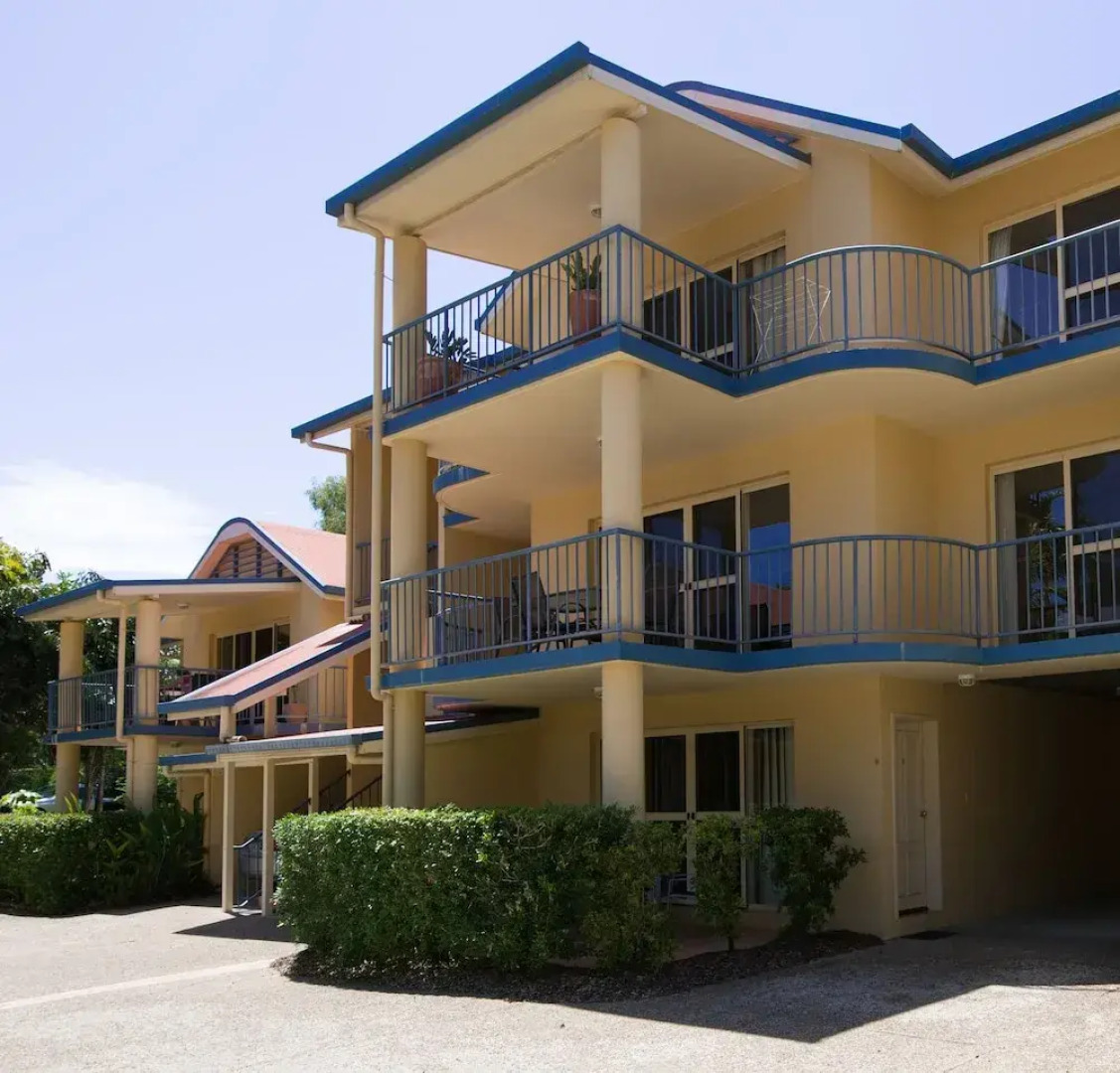 Palm Penthouse Beach Court Holiday Villas