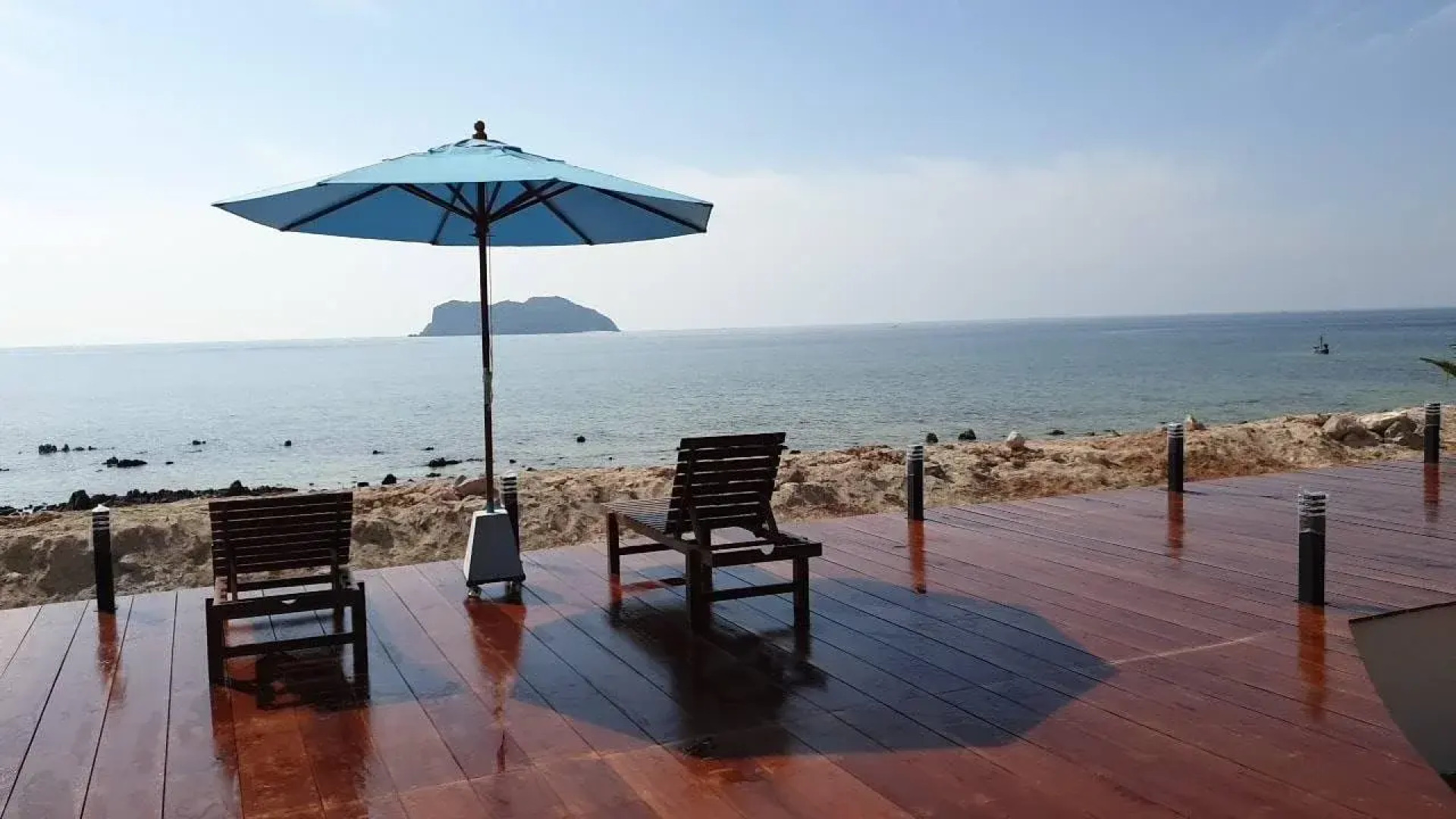 The Beach Resort & Residence