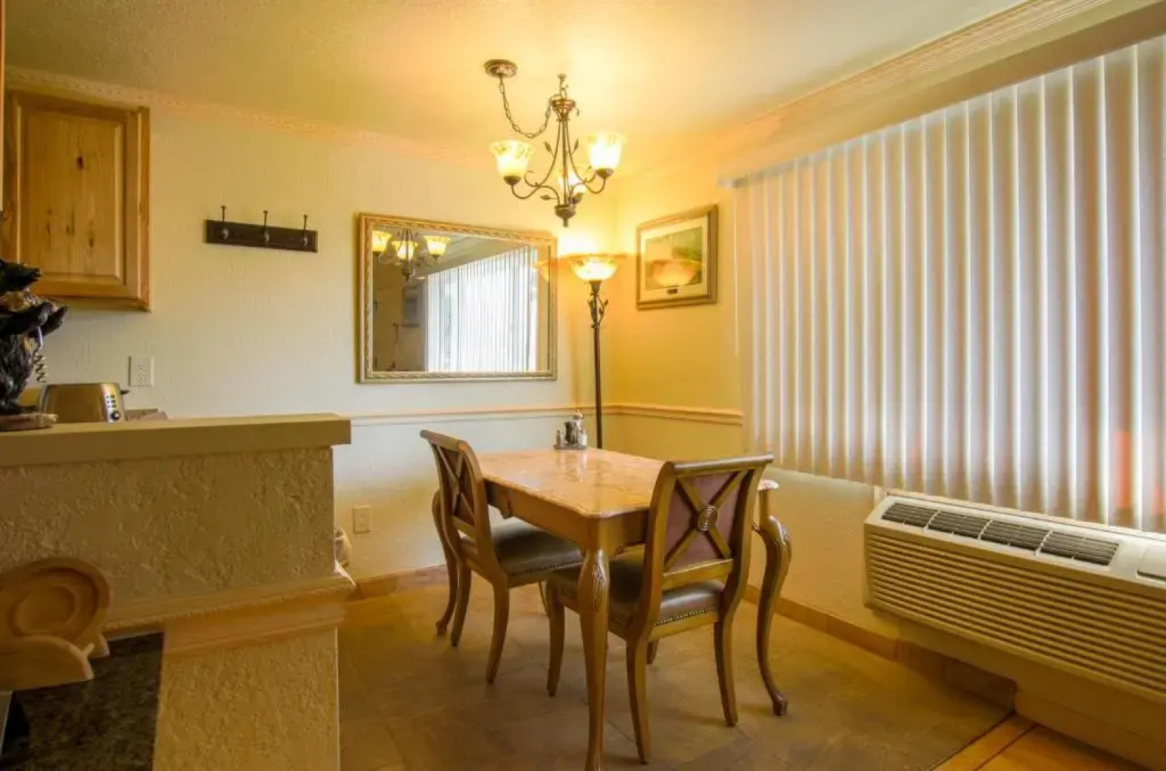 Yellowstone Gateway Inn