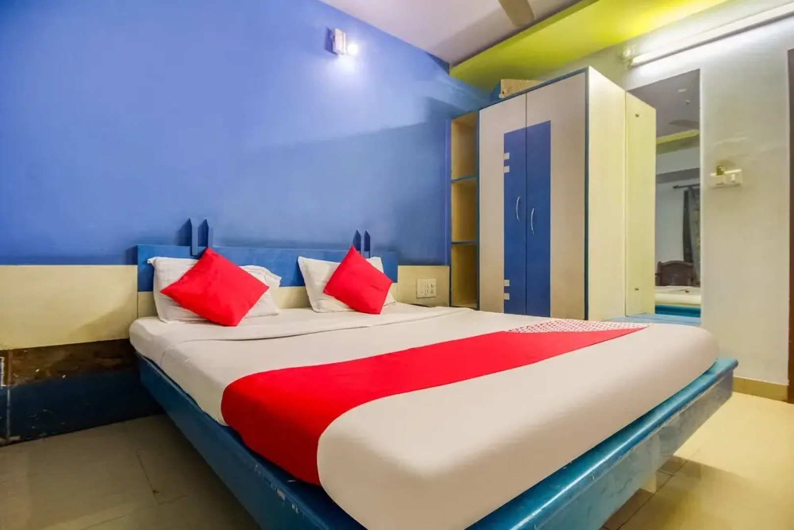 OYO 48043 Hotel Godavari