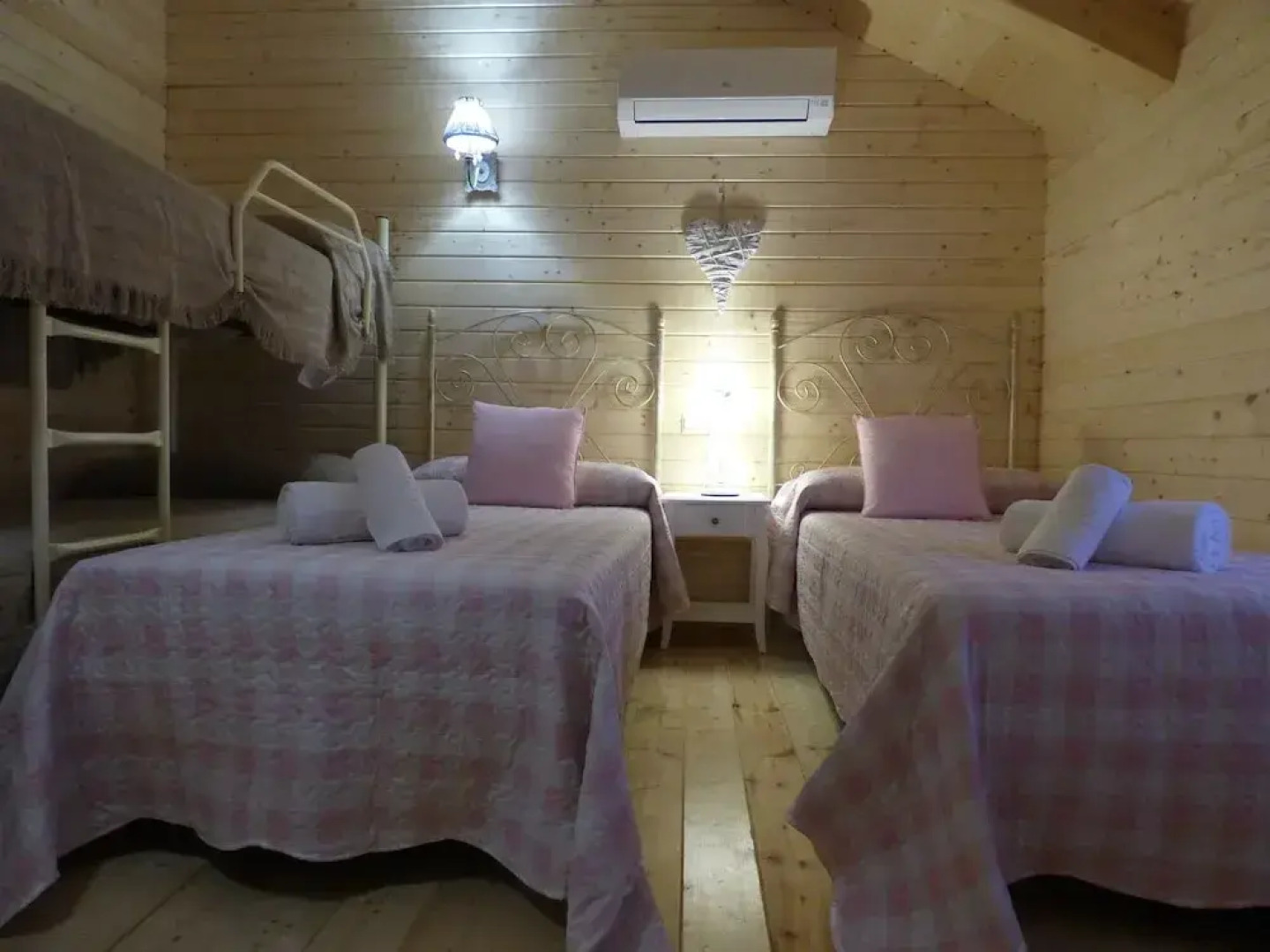 Casa Rural Madera y Miel