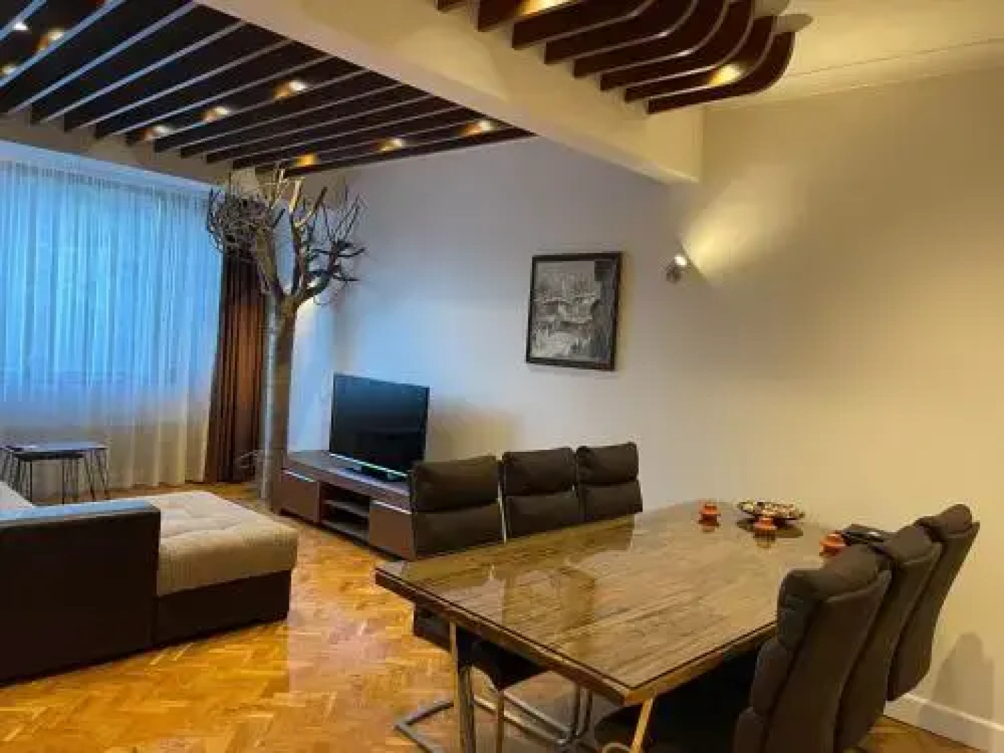 Apartment Antique Theatre