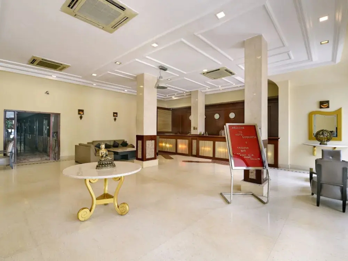 OYO 10706 Hotel Siddhartha