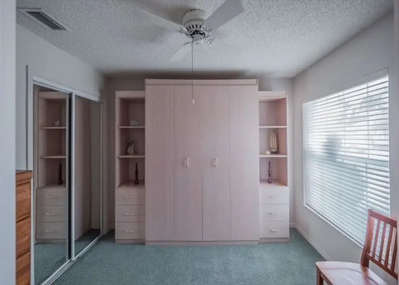 Santa Anna 901 by White Pelican VR