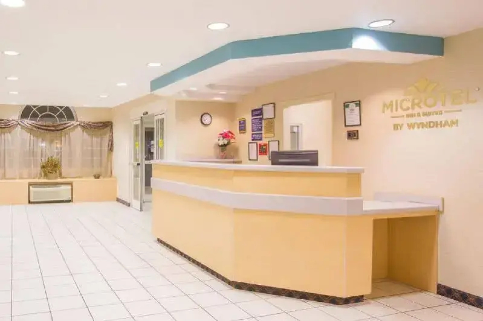 Microtel Inn and Suites Albertville