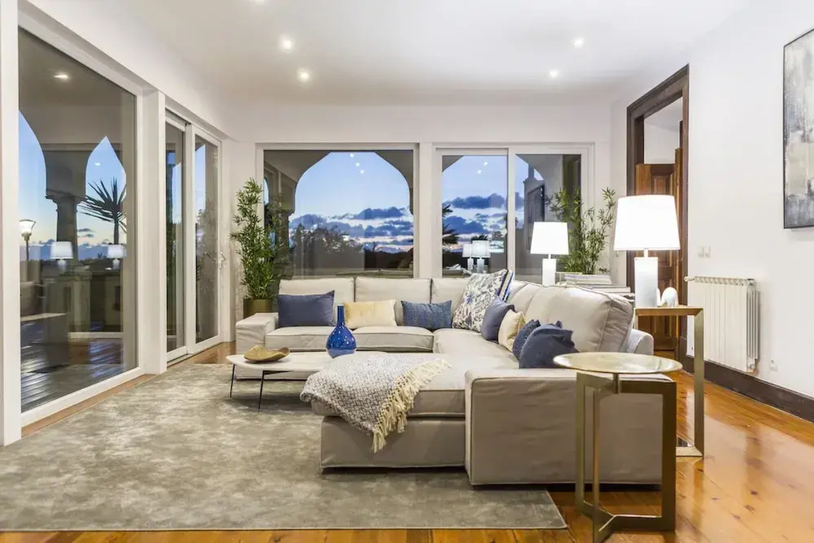 Seafront Manor by Cadenzalux