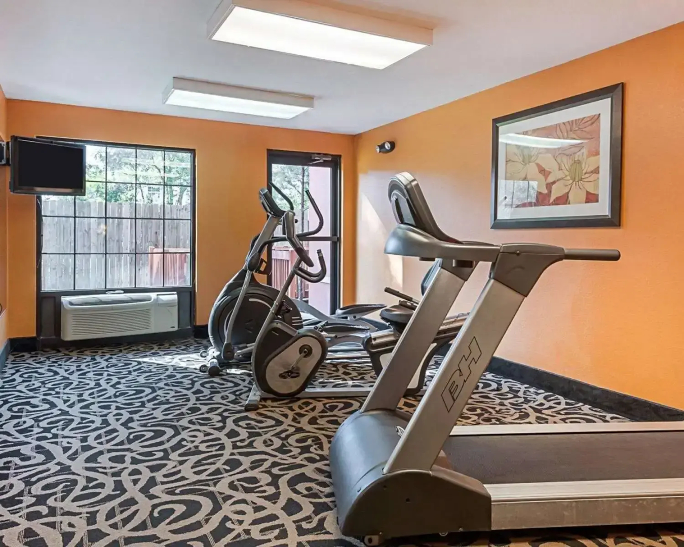 Quality Suites Sulphur