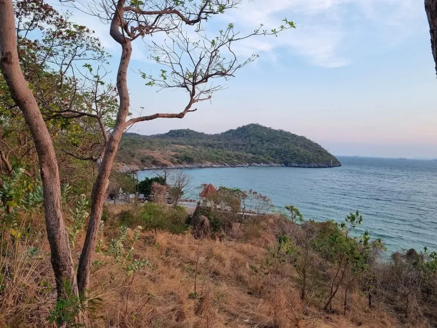 Sawasdee Sichang Resort