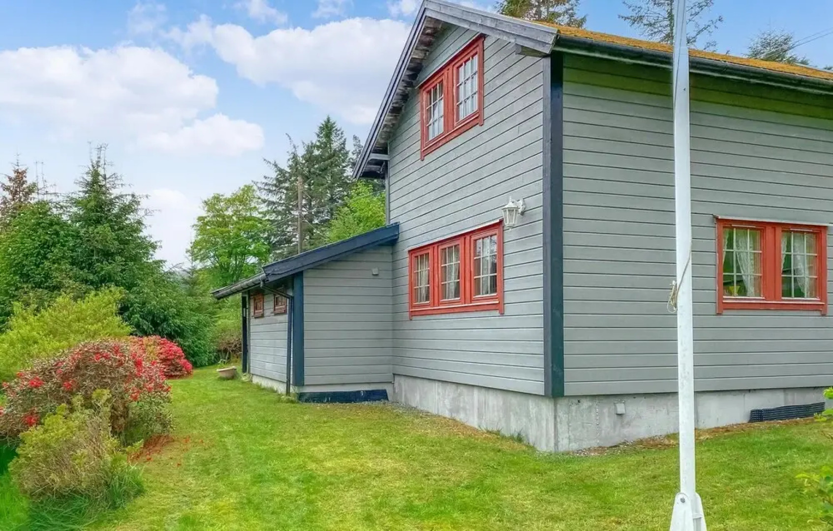 Awesome Home in Leikanger With 3 Bedrooms