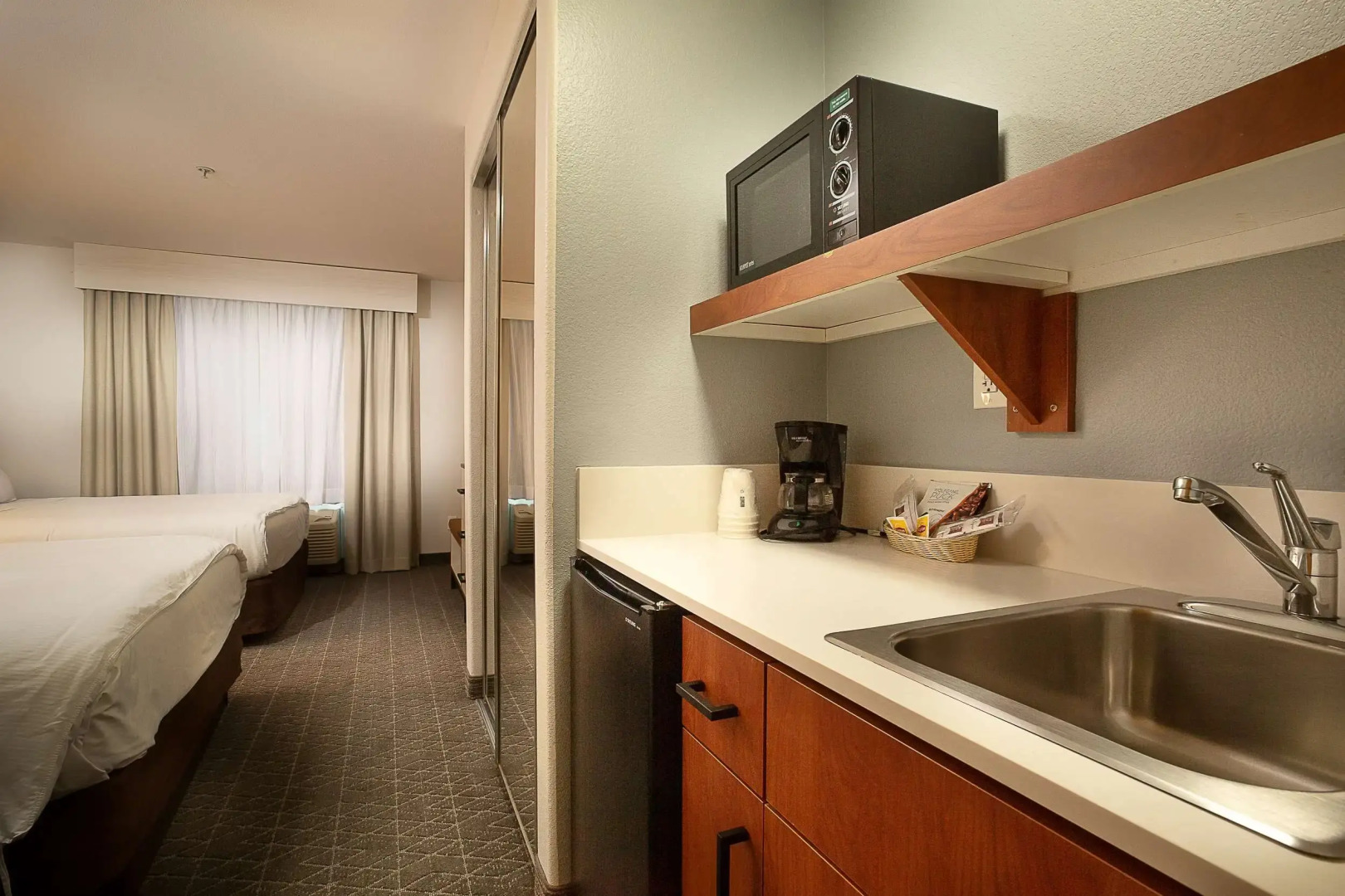 Hawthorn Suites by Wyndham Oakland/Alameda