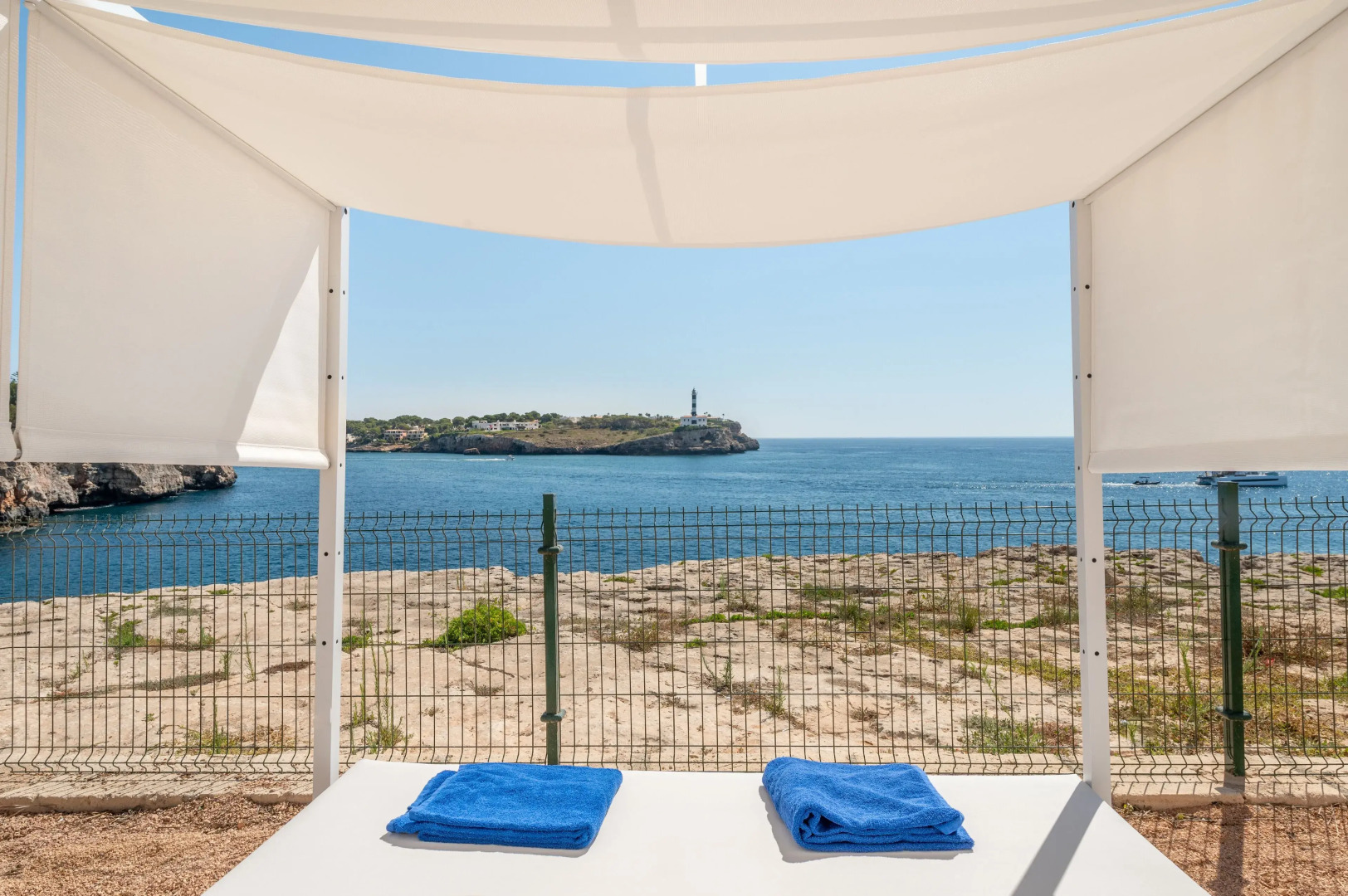 Orange Colom Seaside Apartments