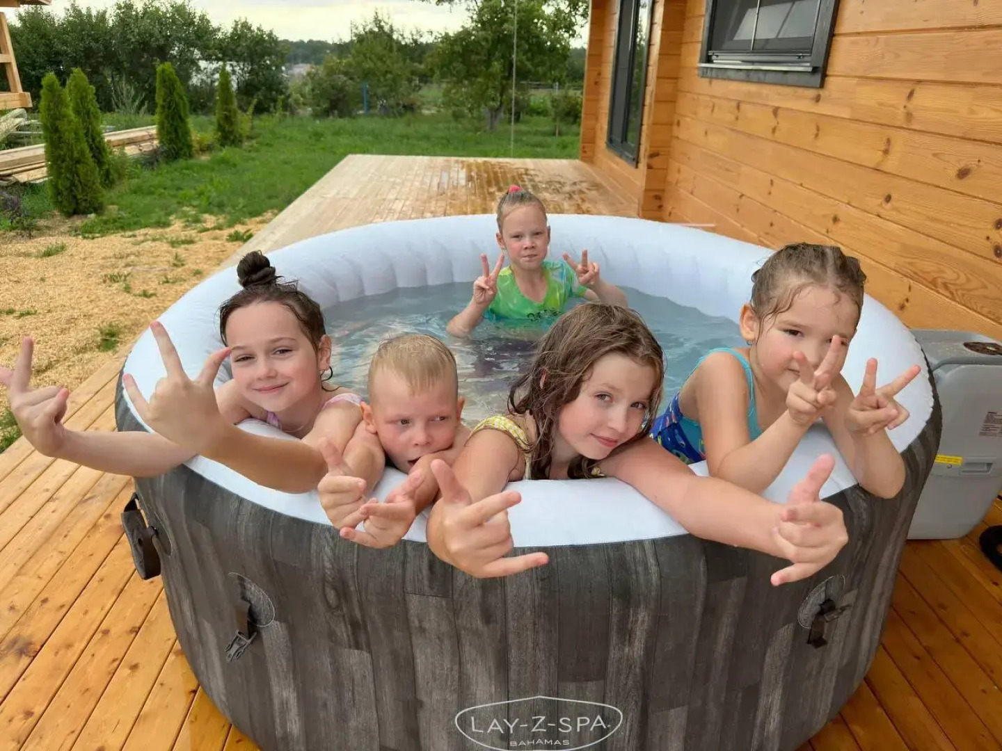 MARI HOLIDAY VILLAGE (Мари Холидей Вилладж)