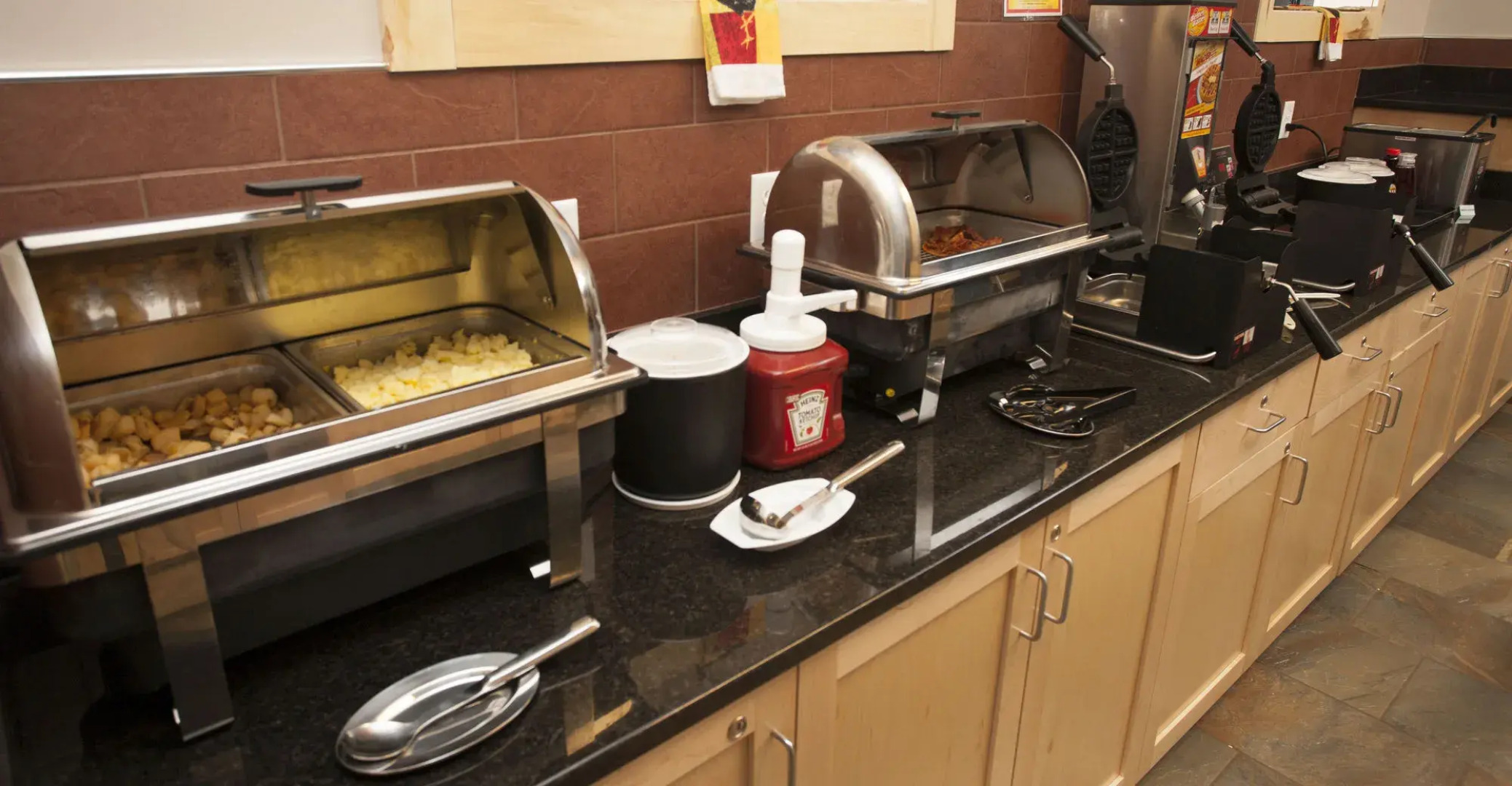 Park Point Marina Inn