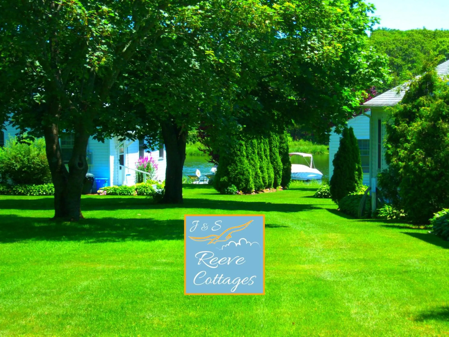 Premier Waterfront Cottage 2