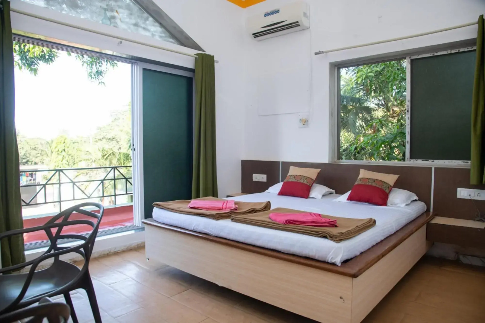 Ghanvatkar Bunglow Resort