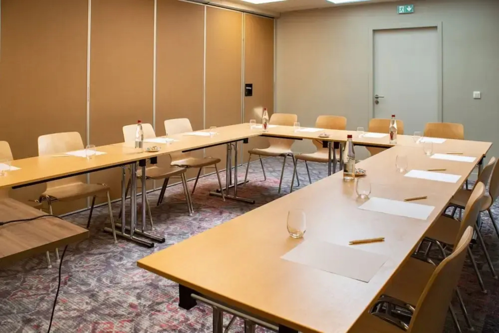 Brit Hotel Caen Nord - Mémorial