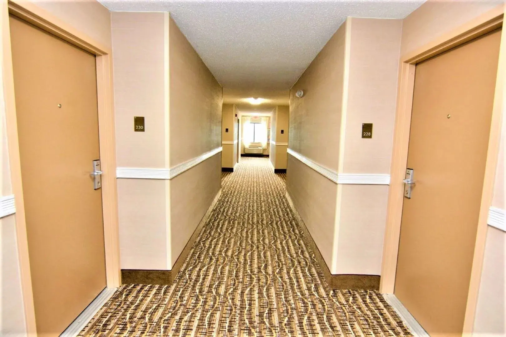 SureStay Plus by Best Western Reading North