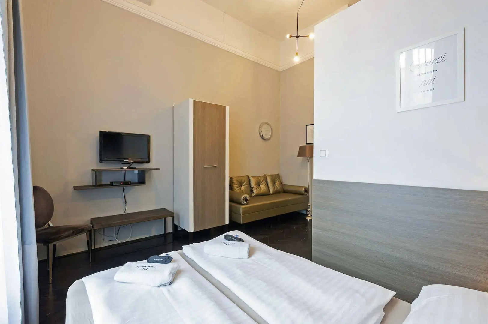Play Apartments