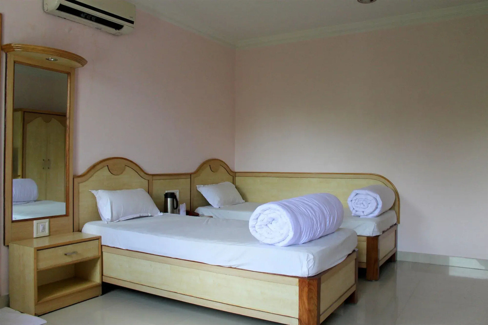 Hotel Delta International