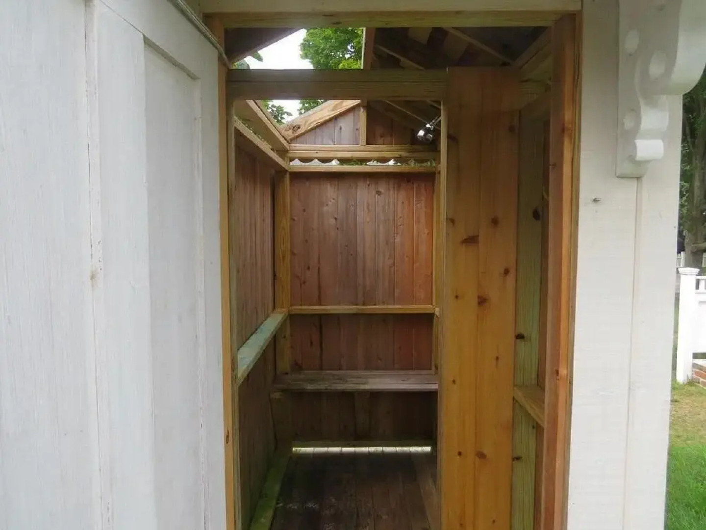 411 Stage Harbor Road - Six Bedroom House