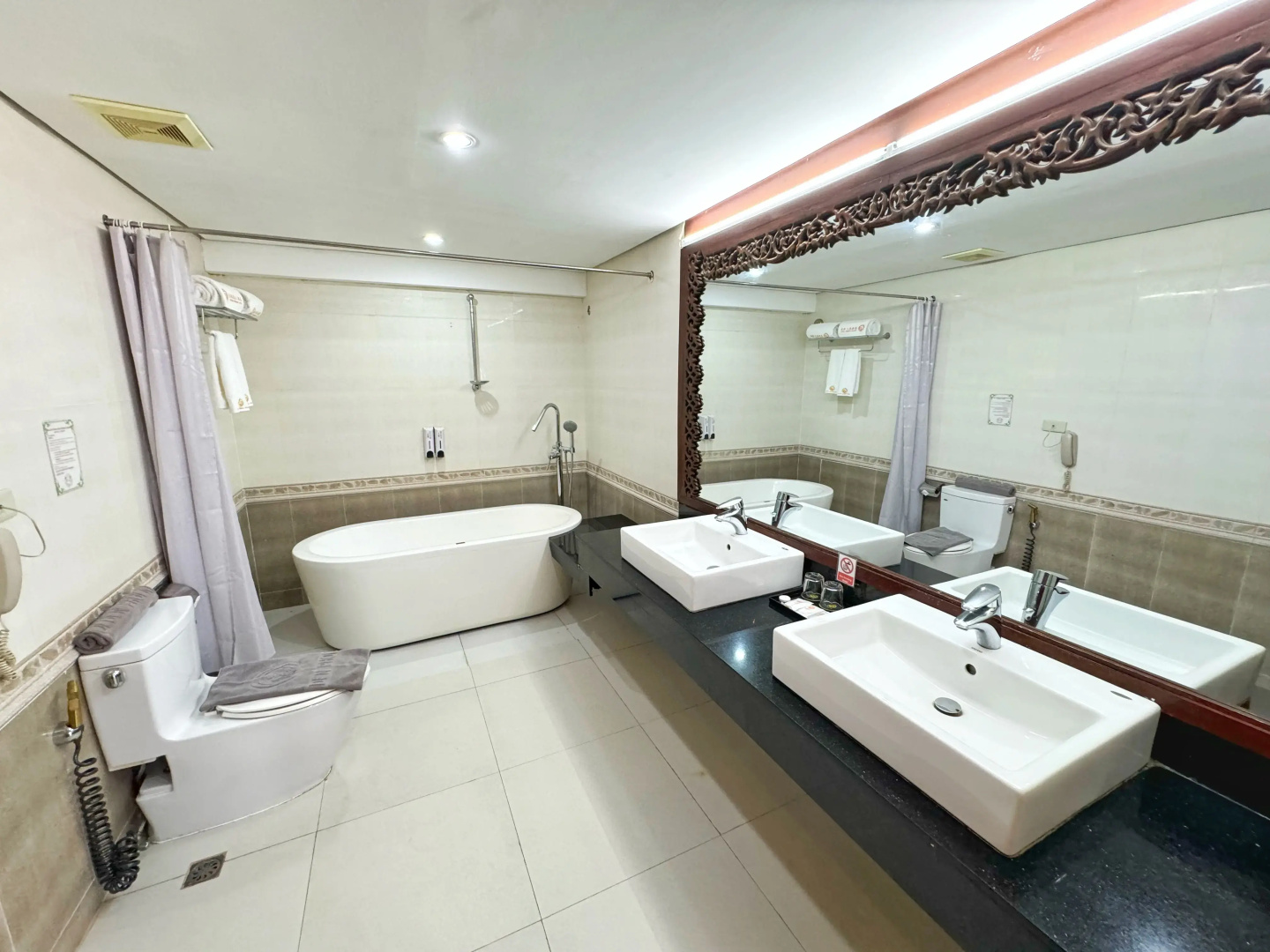 Golden Phoenix Hotel Boracay