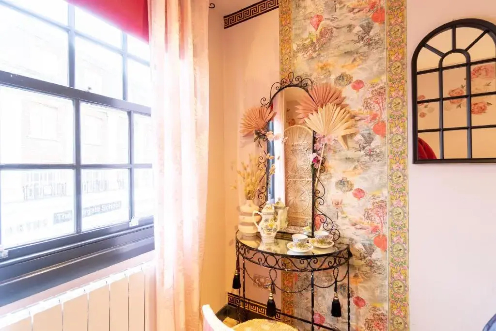 The Emerald Suite by Margate Suites