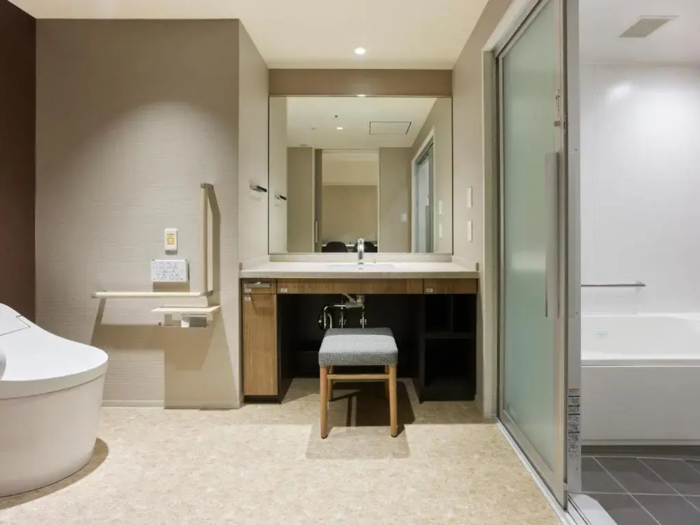 Mitsui Garden Hotel Kashiwa-No-Ha Park Side / Chiba