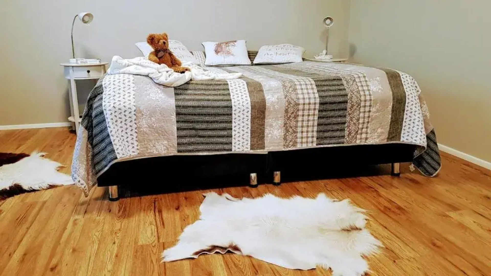 Skálatjörn Guesthouse