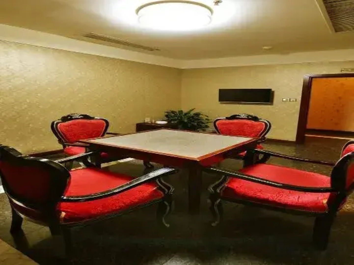Huajing Hotel