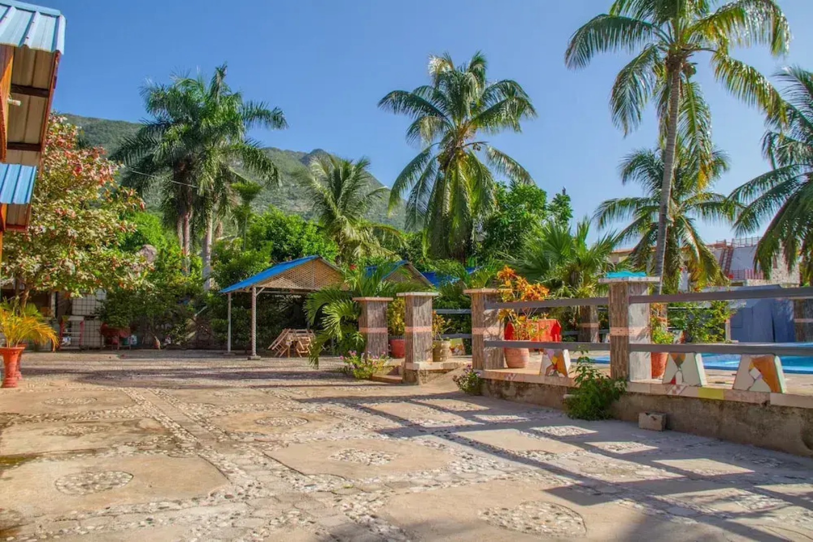 Rollanda Hotel Restaurant