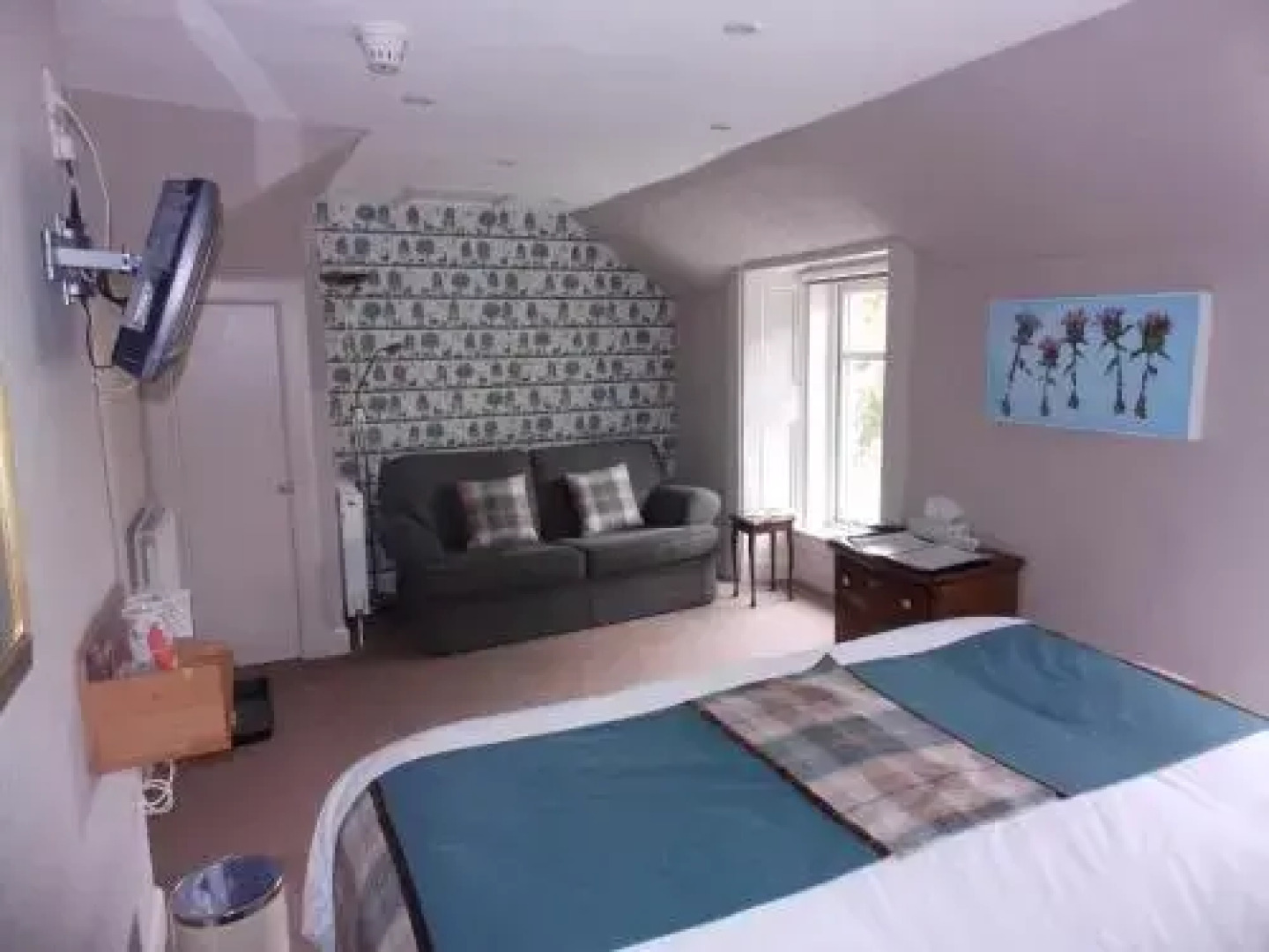 Fascadail House Bed  Breakfast