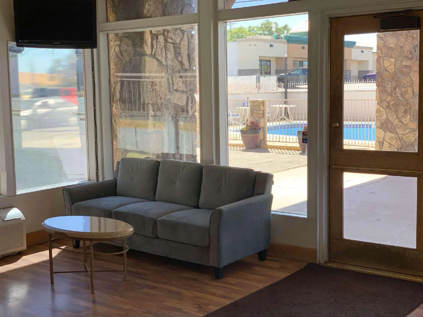 Econo Lodge Inn & Suites Winnemucca