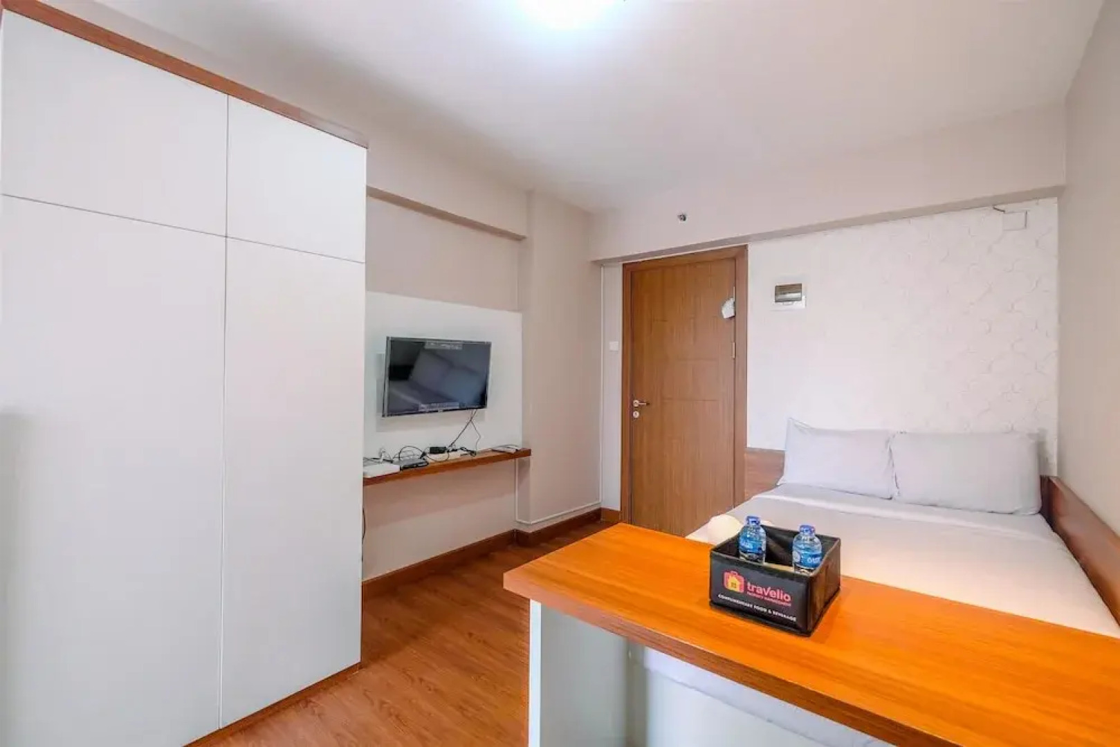 Comfort and Simply Studio Cinere Resort Apartment