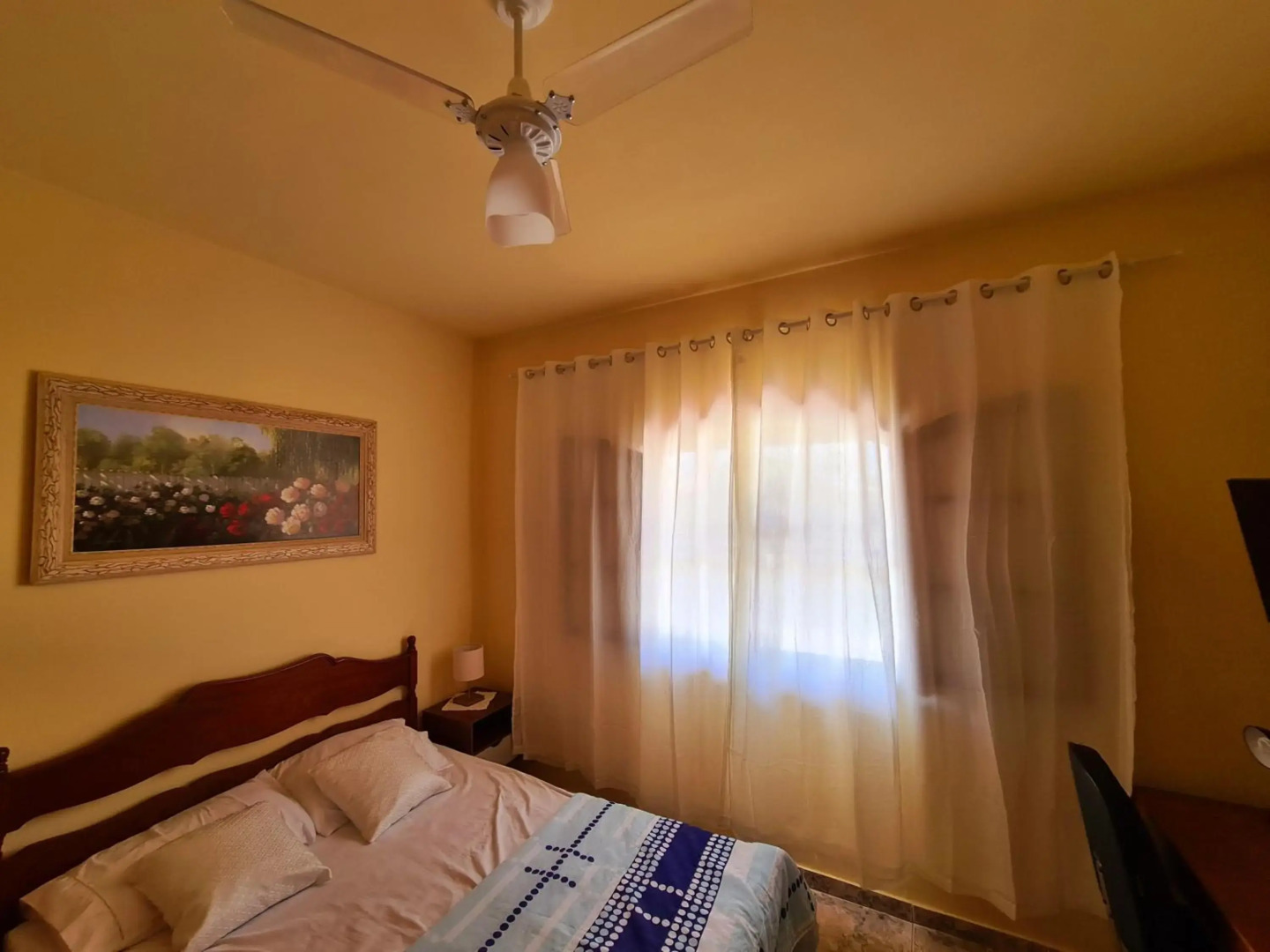 Casa em Condomínio com Piscina Privativa