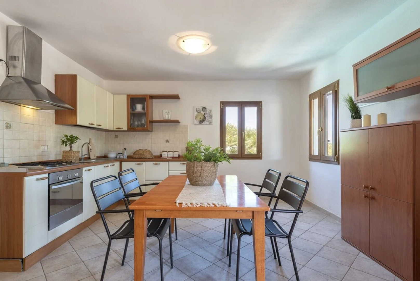 Near Alghero Shardana Guest House in Uri With Swimming Pool