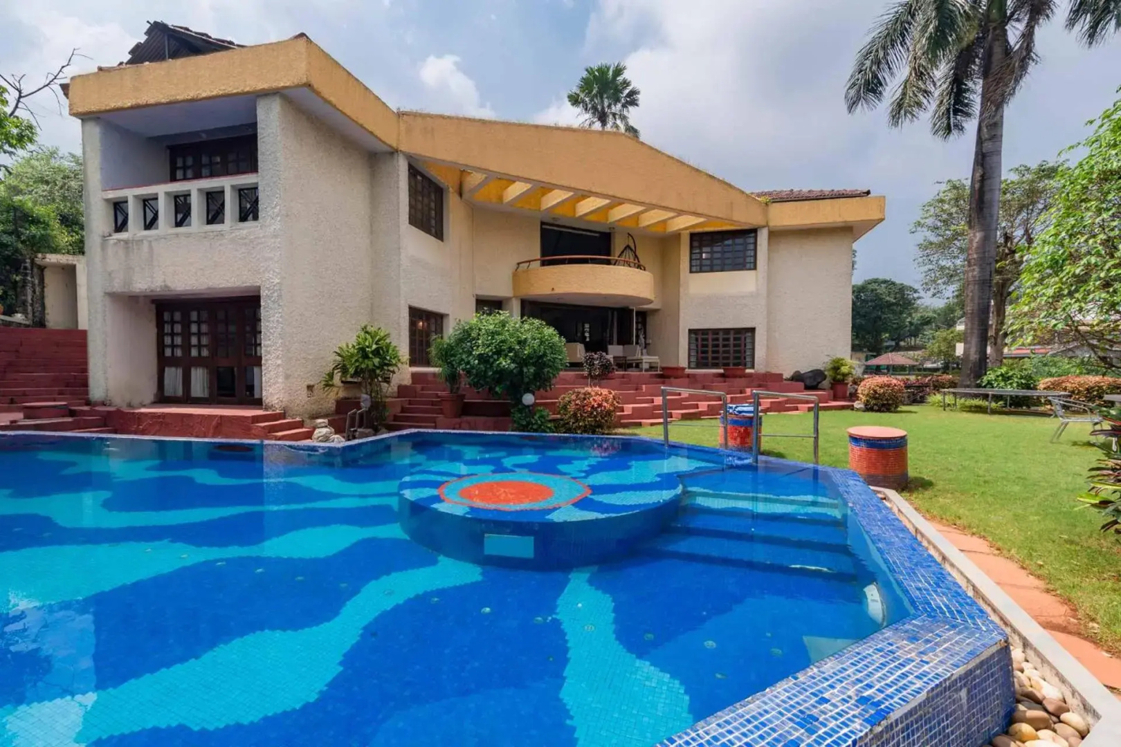 StayVista at Shantam House