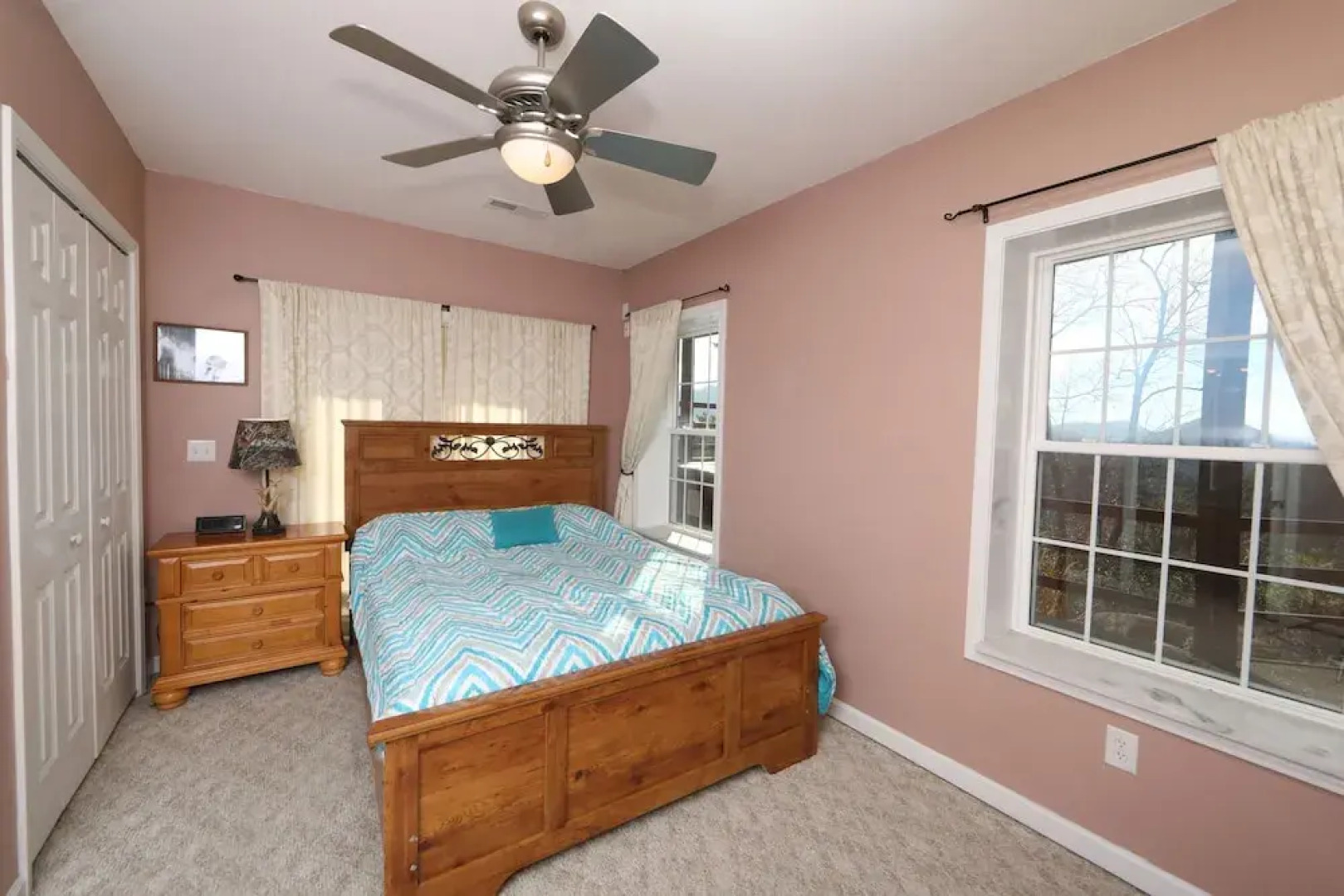 A View For All Seasons - Five Bedroom Cabin