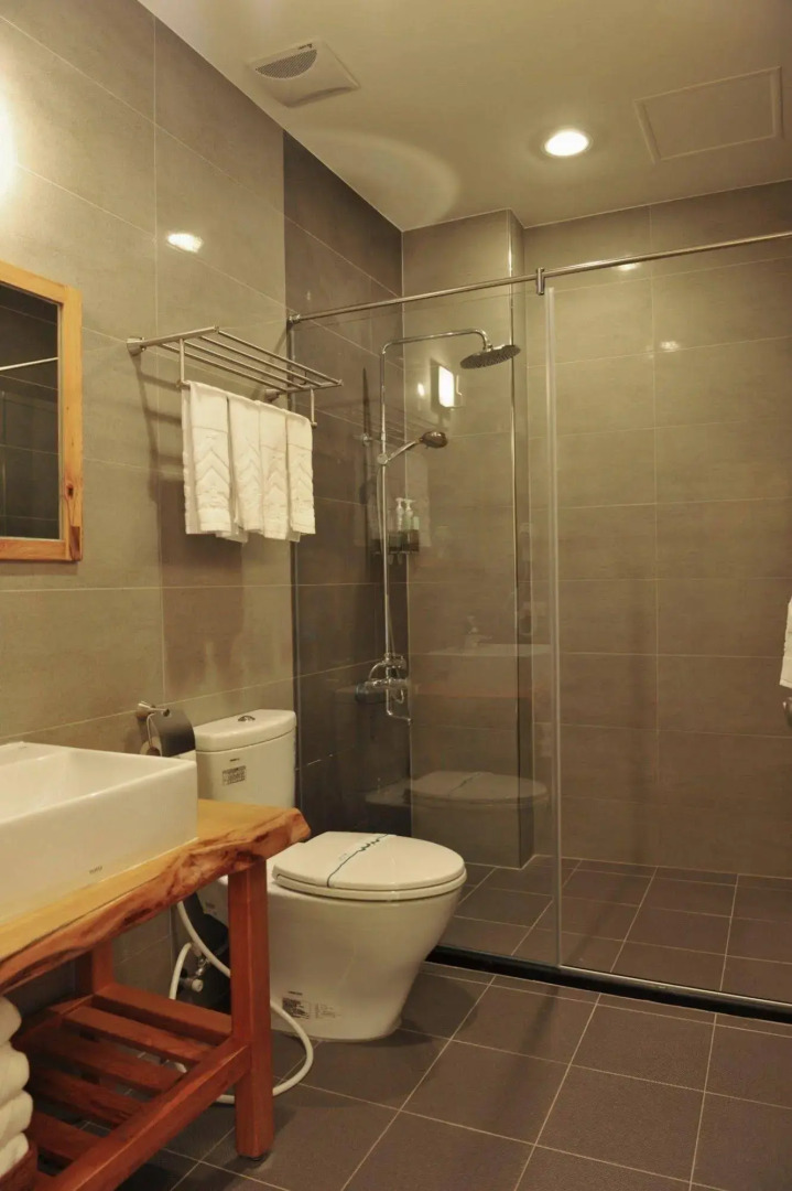 The Tree Bed and Breakfast