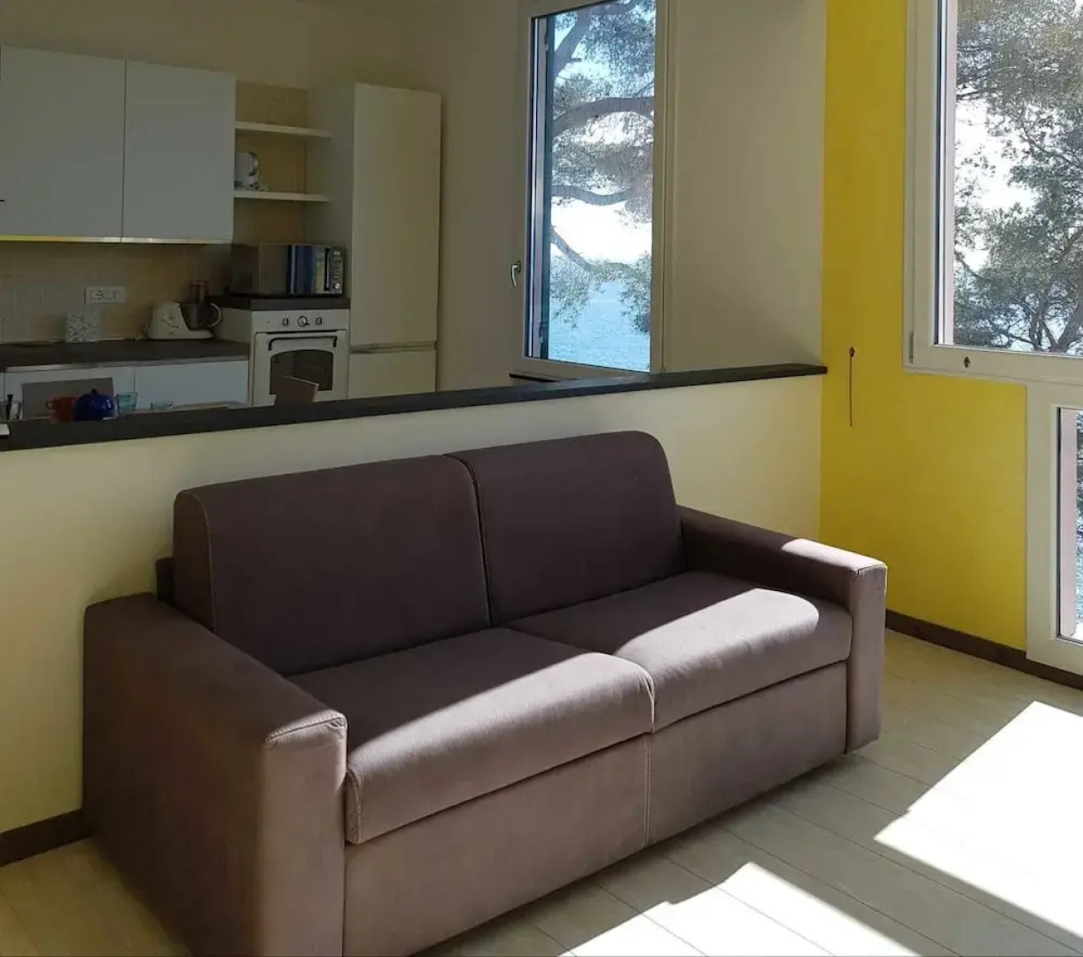 Lovely Apartment on the Ligurian Sea