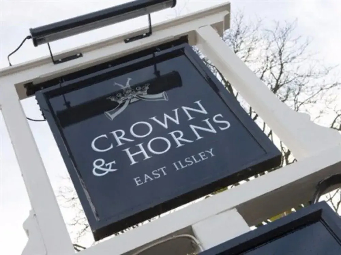 The Crown & Horns