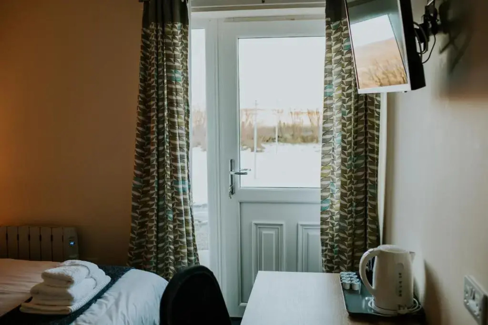 UIST Travel Accommodation