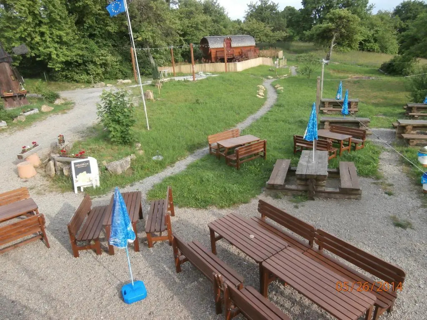 Le Chalet du Chemin et sa Roulotte