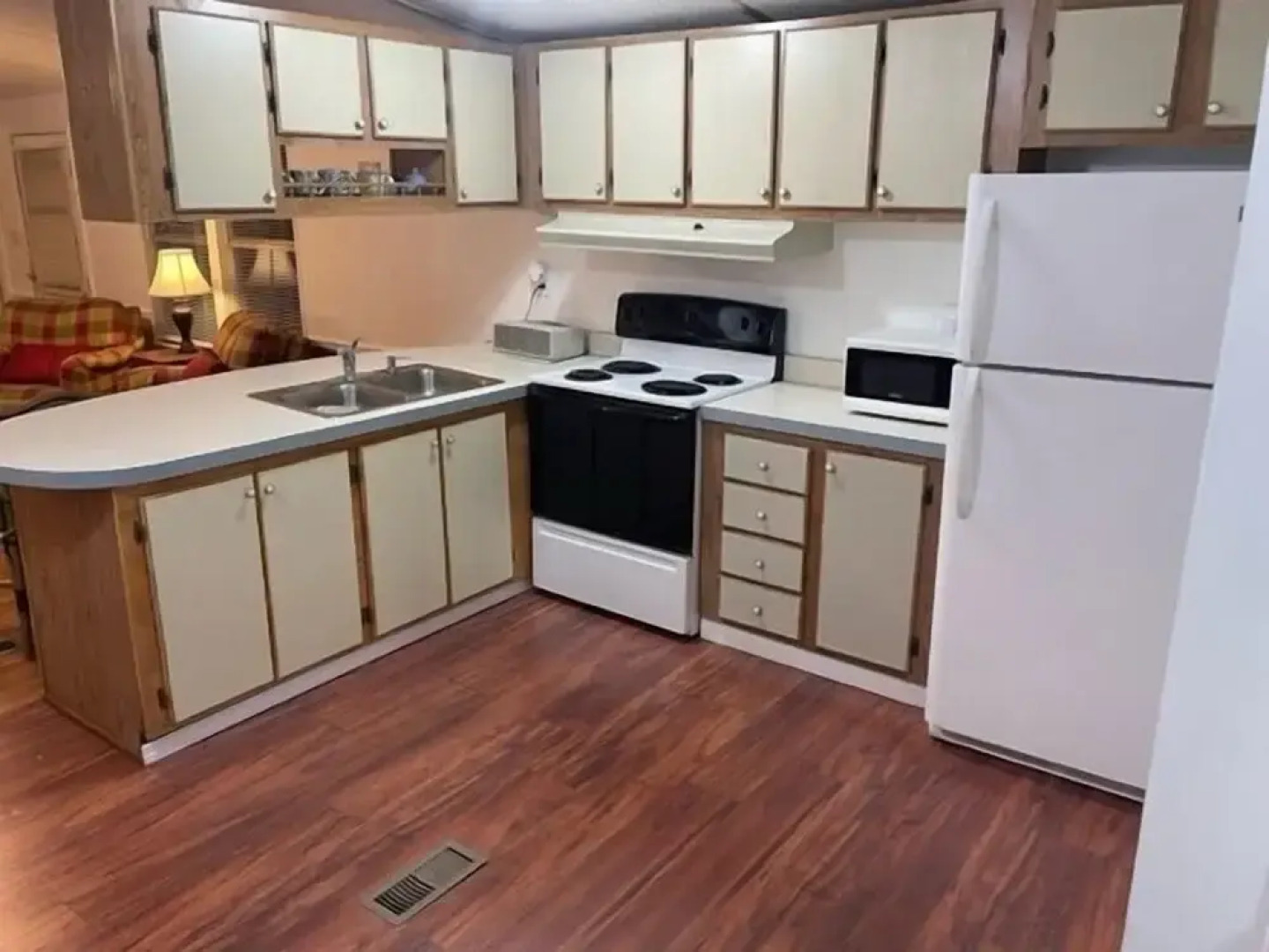 Taylor Creek River Cottage By The Boat Ramp 2 Bedroom Cottage by RedAwning