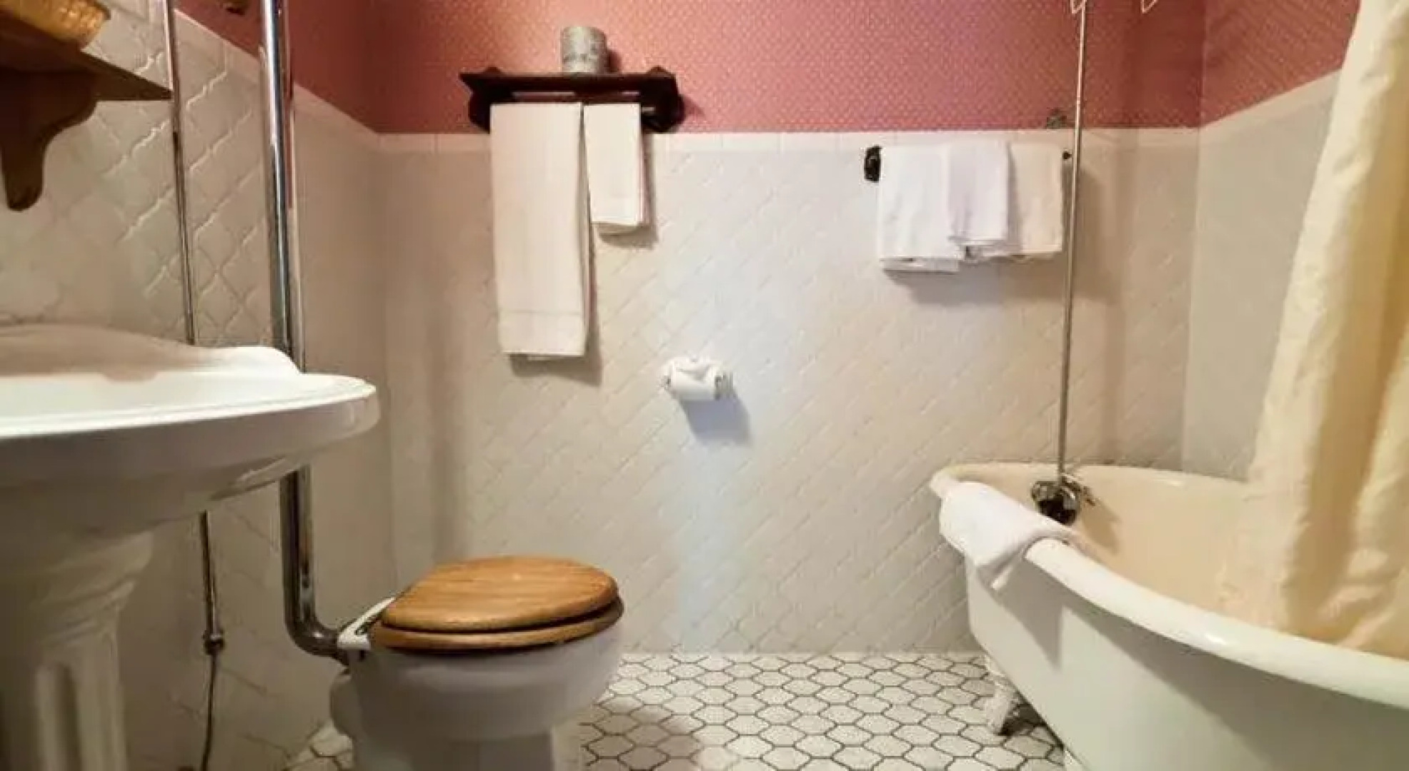 Historic Calumet Inn