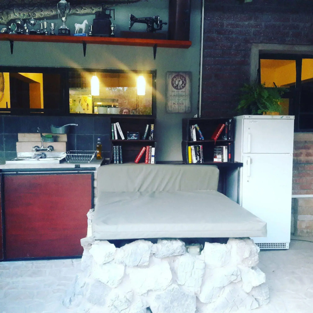 Tsumeb Backpackers & Safari