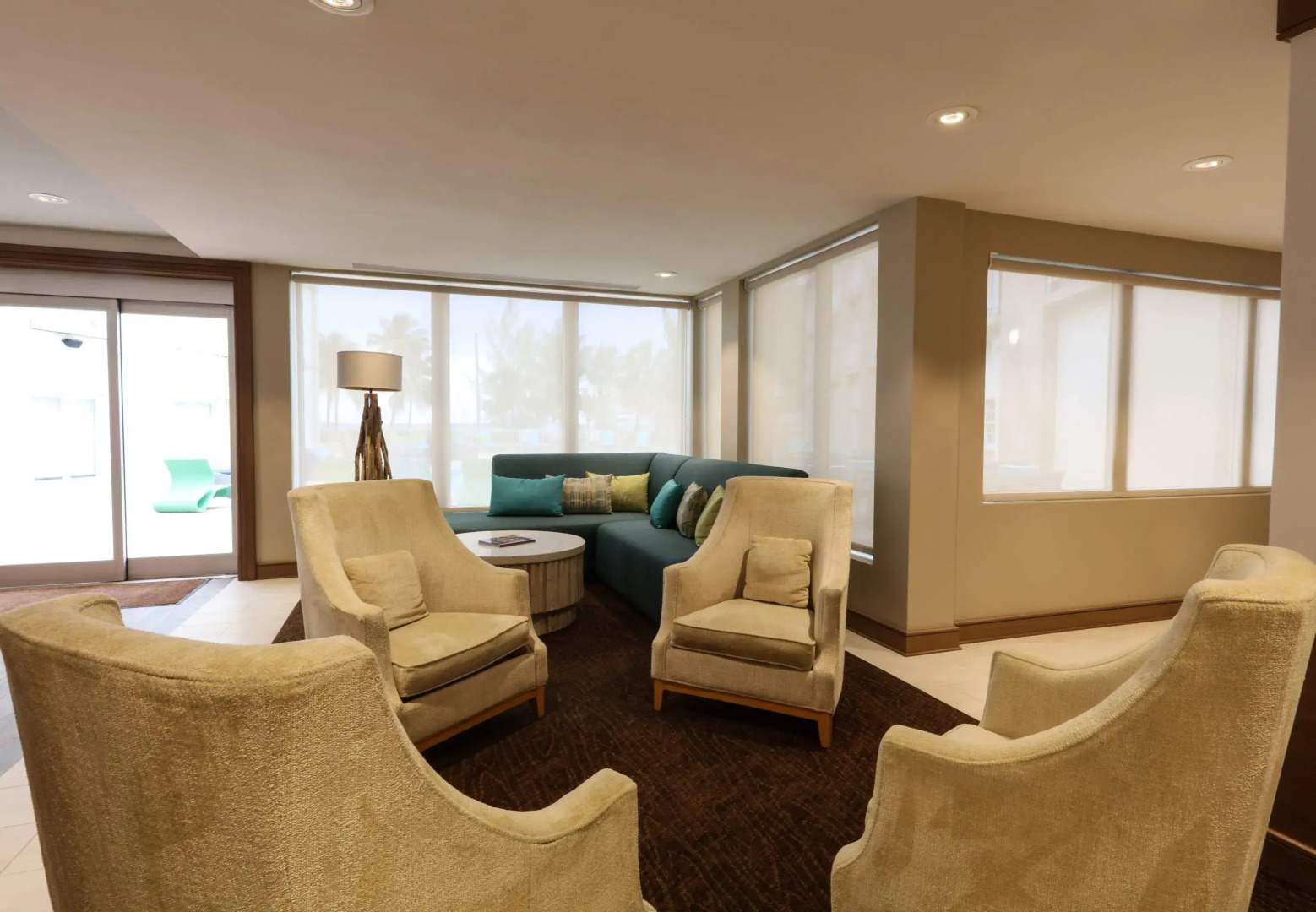 Courtyard by Marriott Nassau Downtown/Junkanoo Beach